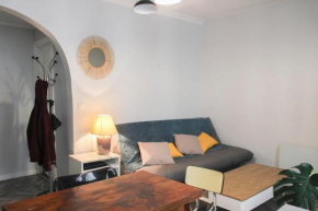 Quiet flat on the outskirts of Paris